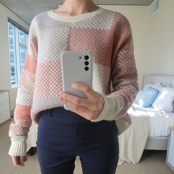 Abercrombie & Fitch Plaid Crew Sweater Pink Patter Size S Women's - Picture 10 of 11